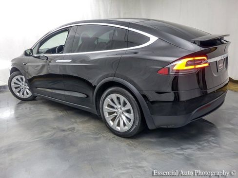 Used 2021 Tesla Model X Long Range image 9