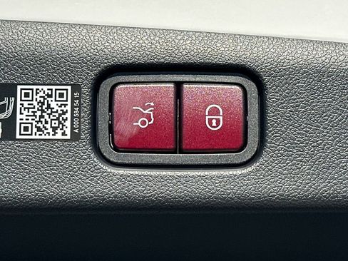New 2026 Mercedes-Benz E 350 Sedan image 21