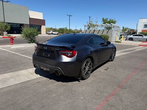 Used 2018 Subaru BRZ Limited w/ Popular Package #2 RWD image 5