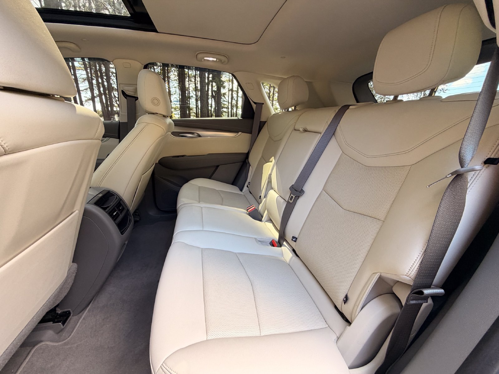 Used 2021 Cadillac XT5 Premium Luxury AWD/4WD image 13