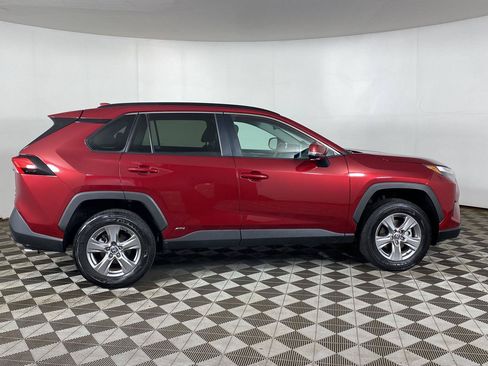 Used 2024 Toyota RAV4 XLE w/ Convenience Package AWD/4WD image 7