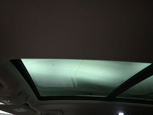 Used 2025 Volkswagen Atlas Peak Edition SE image 19