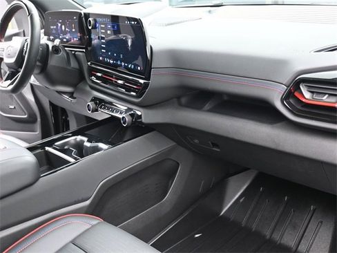 Certified 2024 Chevrolet Silverado EV RST image 28