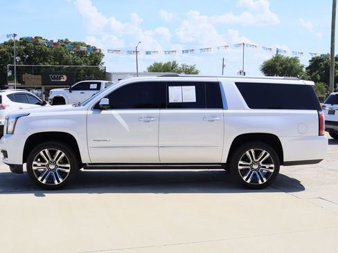 Used 2018 GMC Yukon XL Denali w/ Denali Ultimate Package AWD/4WD image 6