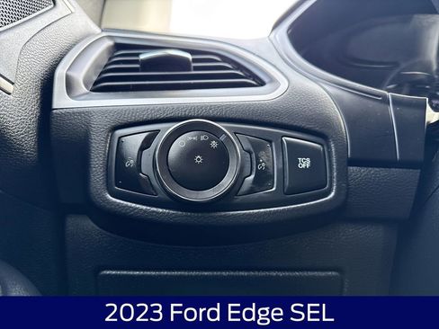 Used 2023 Ford Edge SEL image 24