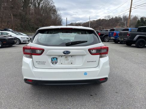 Used 2020 Subaru Impreza 2.0i image 5