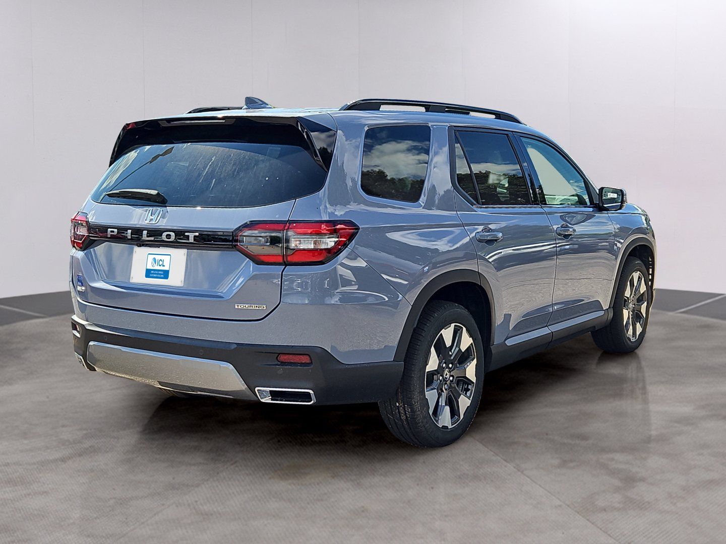 New 2026 Honda Pilot Touring image 3