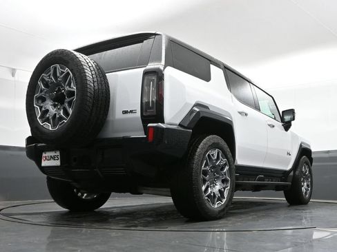 Used 2025 GMC Hummer EV 3X AWD/4WD image 42