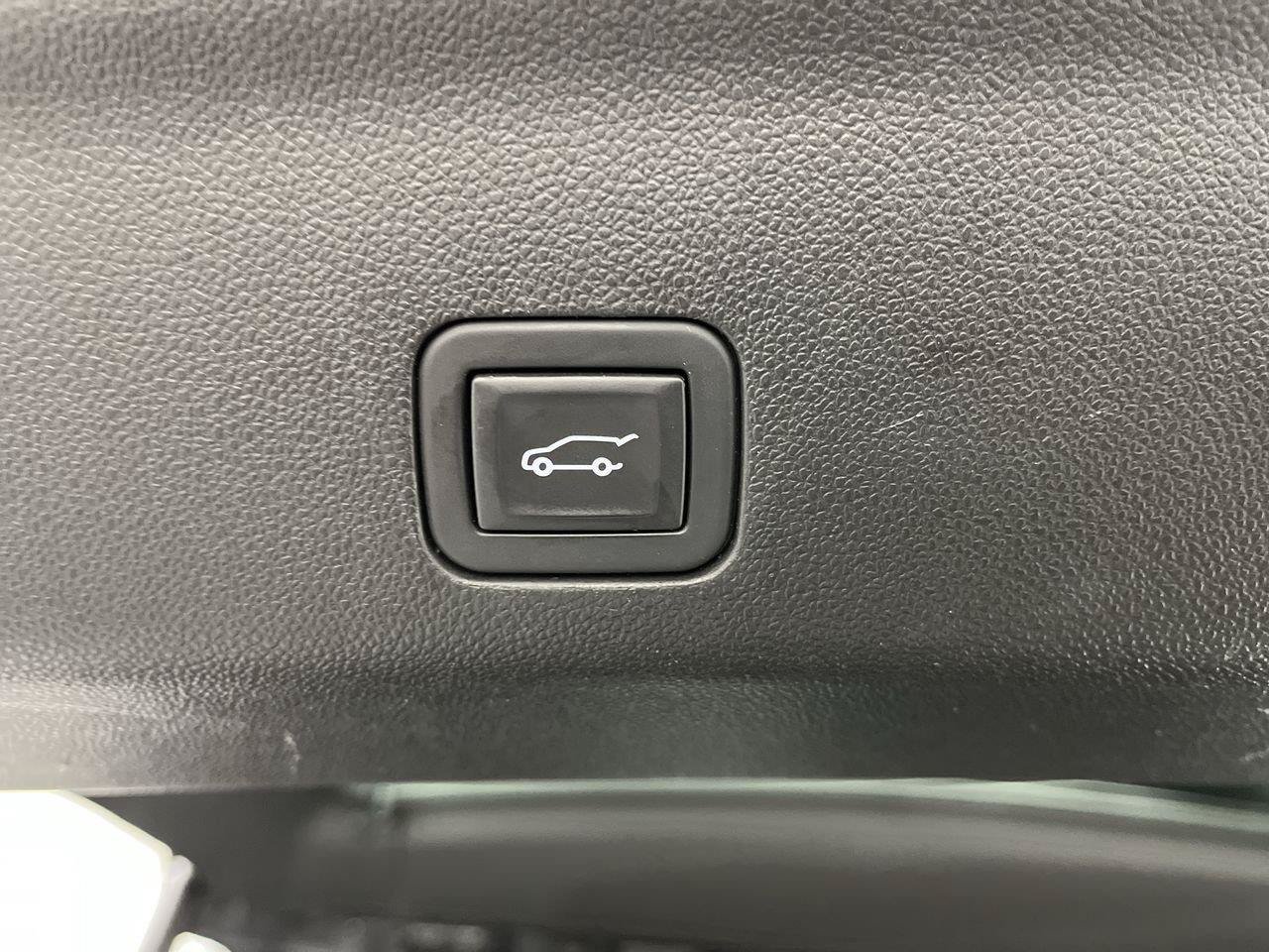 Certified 2023 GMC Yukon Denali w/ Max Trailering Package AWD/4WD image 36