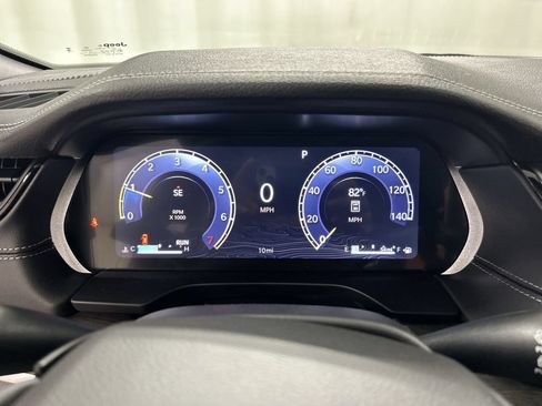 New 2026 Jeep Grand Cherokee Altitude AWD/4WD image 14
