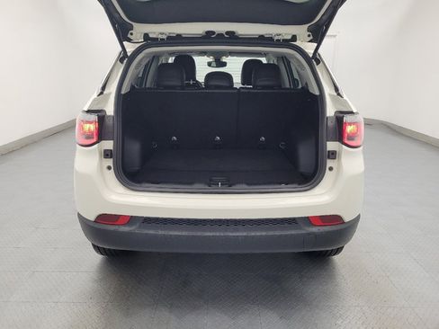 Used 2019 Jeep Compass Latitude w/ Cold Weather Group image 29