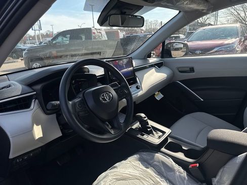 New 2026 Toyota Corolla Cross L image 16