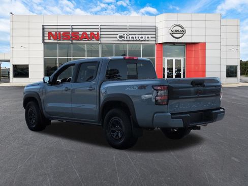 Used 2025 Nissan Frontier PRO-4X w/ Pro Premium Package AWD/4WD image 5