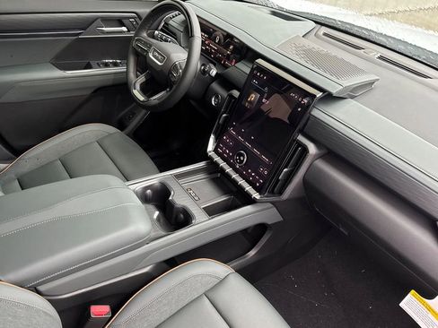 New 2026 GMC Acadia AT4 w/ Super Cruise Package AWD/4WD image 14