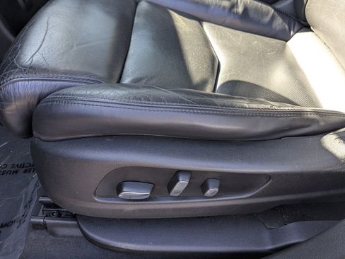 Used 2017 Cadillac XT5 Luxury w/ Advanced Security Package image 8