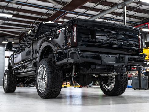 New 2025 Ford F250 Lariat w/ Lariat Ultimate Package image 6