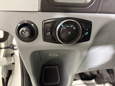 Used 2017 Ford Transit 350 XLT RWD image 15
