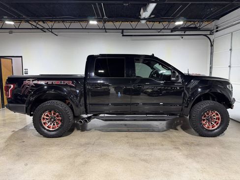 Used 2019 Ford F150 Raptor w/ Equipment Group 802A Luxury AWD/4WD image 5