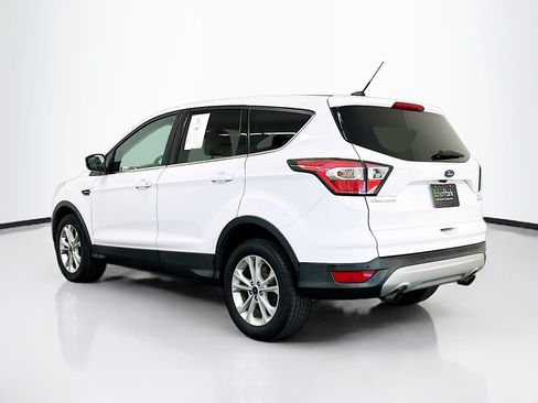 Used 2017 Ford Escape SE AWD/4WD image 5