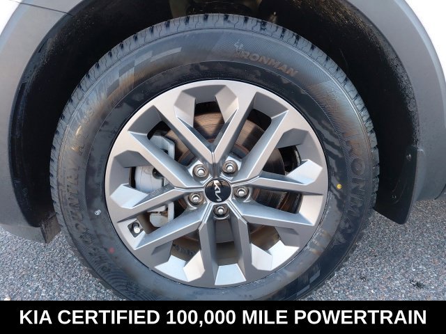 Certified 2024 Kia Telluride LX FWD image 10