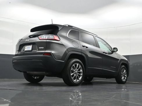 Used 2019 Jeep Cherokee Latitude Plus AWD/4WD image 28
