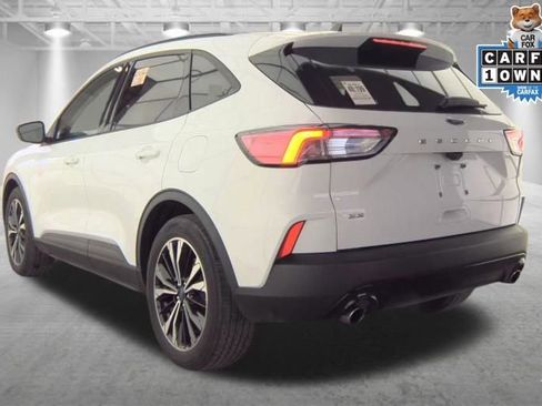 Used 2022 Ford Escape SE w/ SE Sport Appearance Package FWD image 5