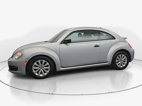 Used 2016 Volkswagen Beetle 1.8T Classic FWD image 6