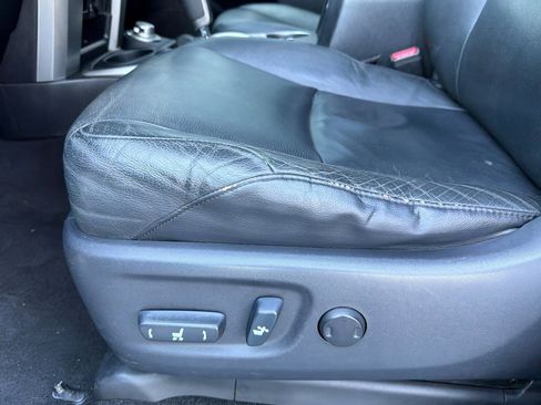 Used 2010 Toyota 4Runner Limited image 14