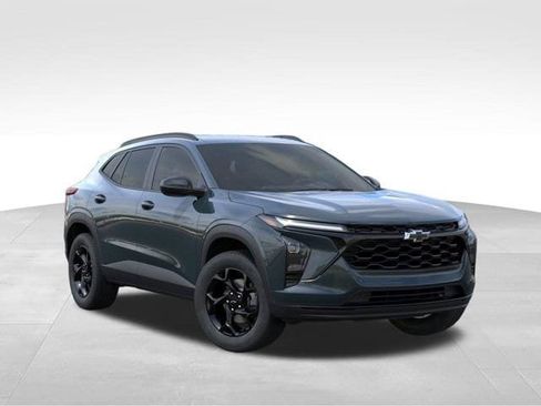 New 2026 Chevrolet Trax LT FWD image 7