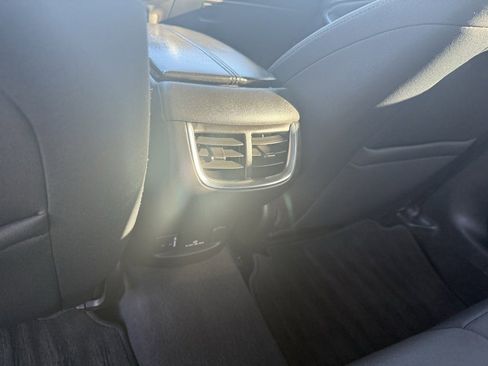 Used 2016 Chevrolet Malibu LT image 35