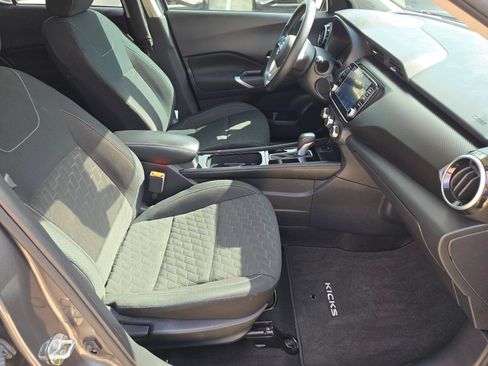 Certified 2024 Nissan Kicks SV FWD image 27