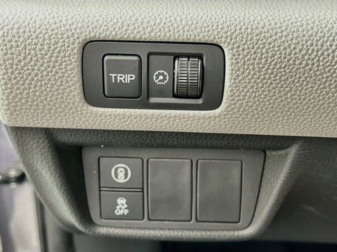 Used 2018 Honda Accord EX image 17