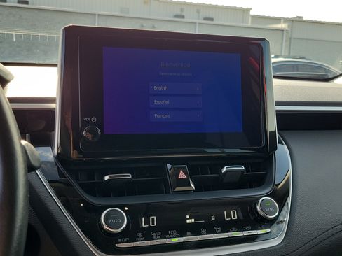 Used 2025 Toyota Corolla Cross XLE FWD image 26