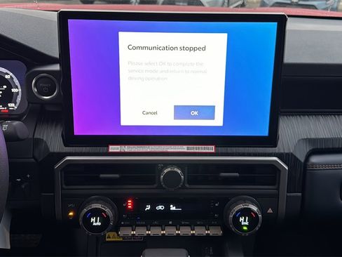 New 2025 Toyota 4Runner Platinum image 30