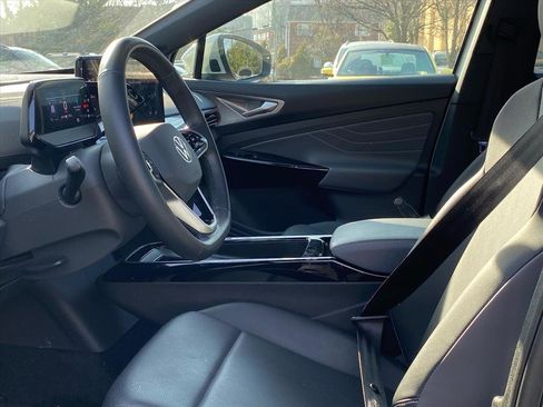 Certified 2024 Volkswagen ID.4 S image 8