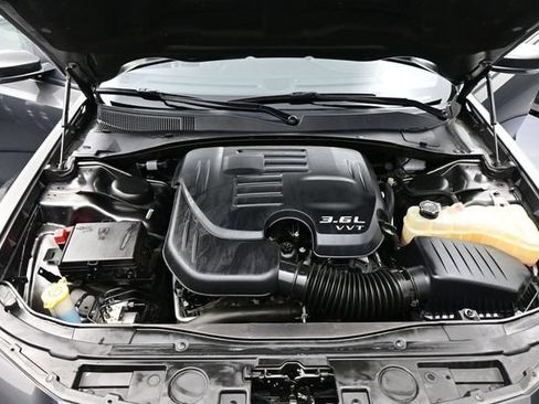 Used 2023 Chrysler 300 S RWD image 12