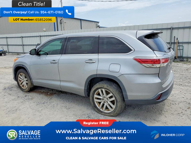 Used 2015 Toyota Highlander LE FWD image 3