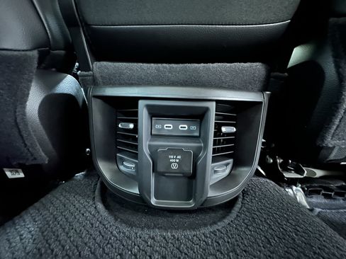 Used 2026 RAM 2500 Laramie AWD/4WD image 19