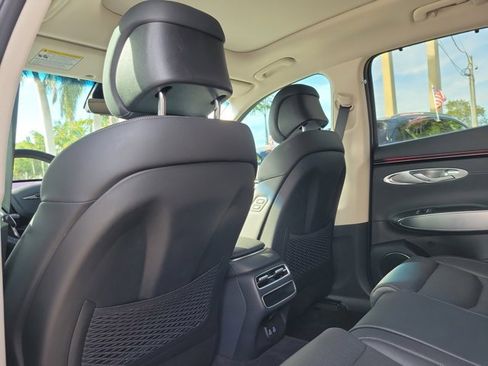 Used 2026 Genesis GV70 2.5T Select image 12