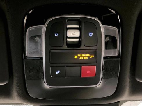 Used 2025 Hyundai Santa Cruz Limited image 36