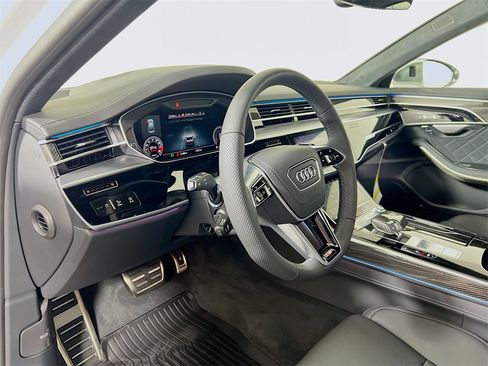 New 2025 Audi S8 4.0T image 9