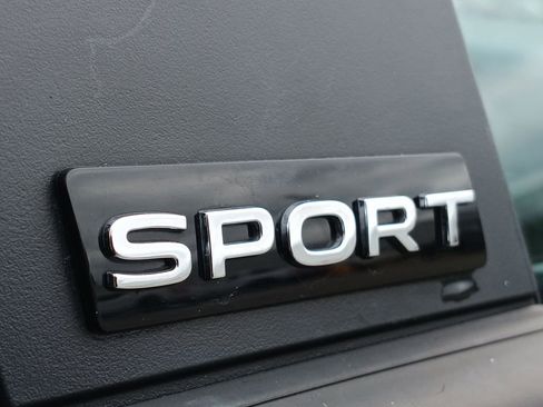 Used 2025 Volkswagen Jetta Sport image 20