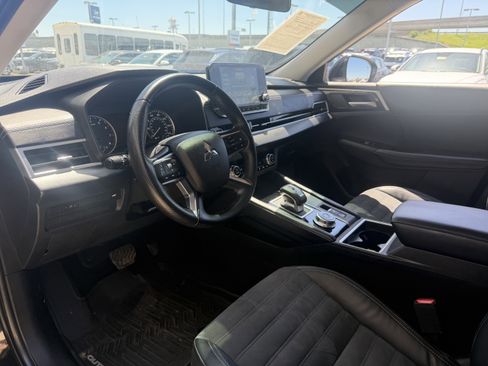 Used 2022 Mitsubishi Outlander SE AWD/4WD image 29