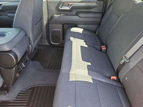 Used 2024 Chevrolet Silverado 2500 LT w/ Convenience Package image 30