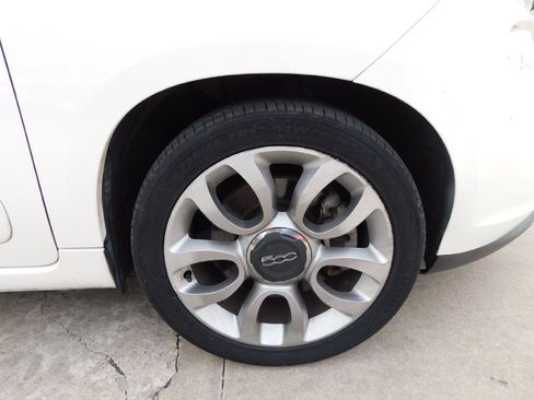 Used 2014 FIAT 500L Lounge image 9