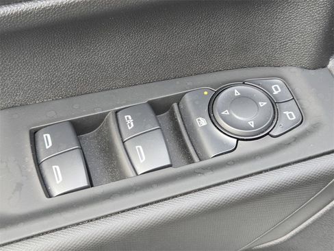 Certified 2024 Chevrolet Silverado 1500 Custom image 19