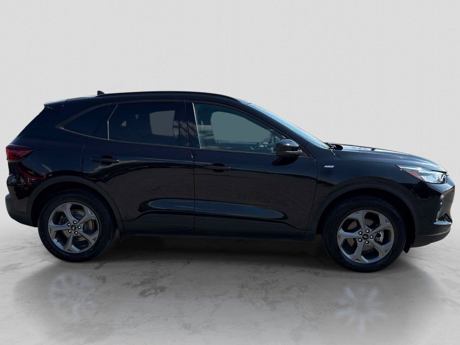 Used 2025 Ford Escape ST-Line Select AWD/4WD image 4