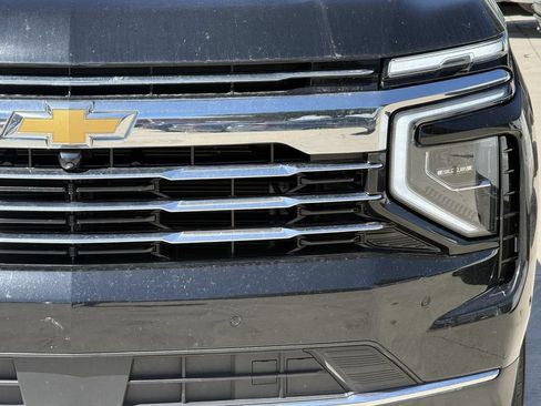 Used 2025 Chevrolet Tahoe LT RWD image 8