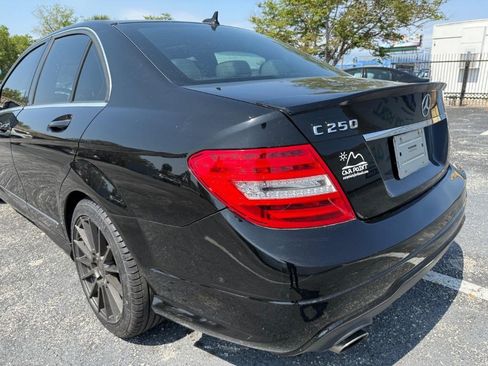 Used 2013 Mercedes-Benz C 250 Sedan image 16