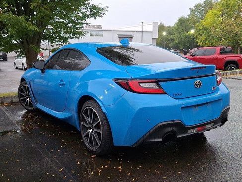 Certified 2023 Toyota GR86 image 5
